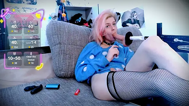 Littlepinkcat online show from 10-07-25, 01:28