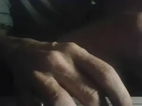 Snapshot of SpunFunT chatting on 01-10-26, 01:56 SpunFunT online show from 01-10-26, 01:56