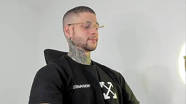  jamesleandros1 online show from 09-30-25, 02:06