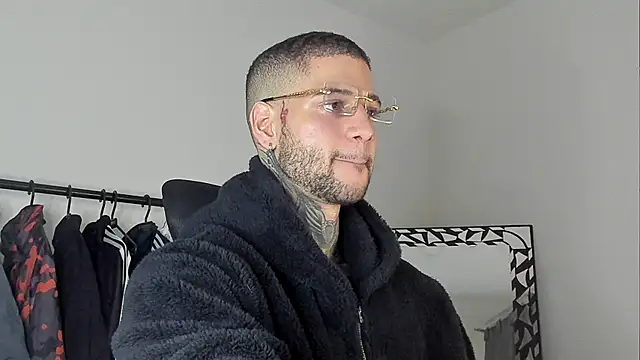  jamesleandros1 online show from 11-09-25, 02:04