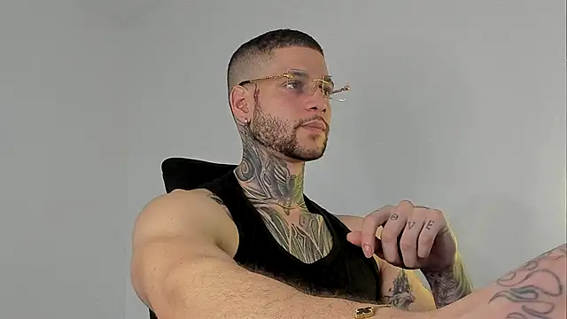  jamesleandros1 online show from 09-30-25, 11:33