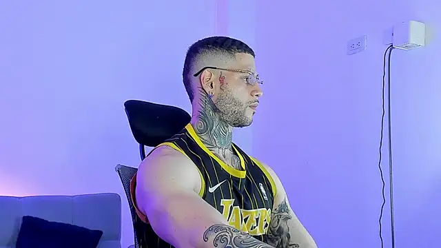  jamesleandros1 online show from 06-19-26, 10:04