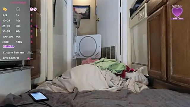 LoveSaraChristine online show from 04-07-26, 05:15