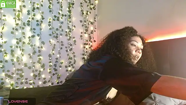 LotusFemme22 online show from 02-22-26, 04:37