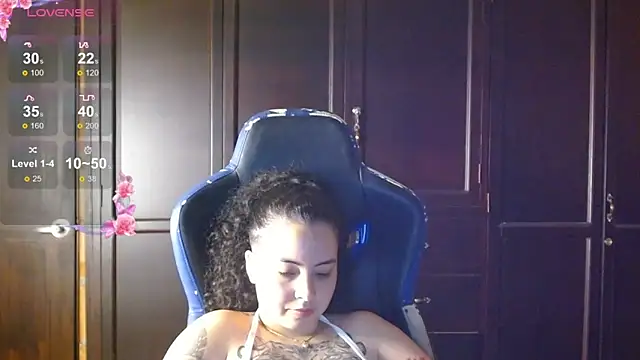 jaydensalvatore  online show from 04-05-26, 11:44