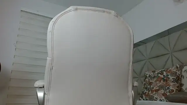 Snapshot of nana_levy chatting on 02-27-25, 07:08 nana levy online show from 02-27-25, 07:08