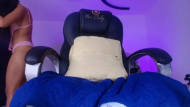 naomi kyse online show from 03-17-26, 03:09