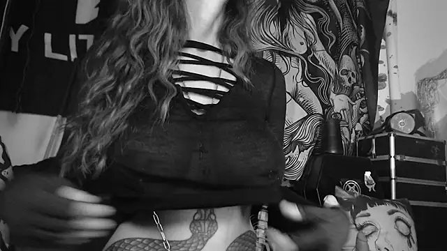 Silentmary online show from 02-06-26, 02:02