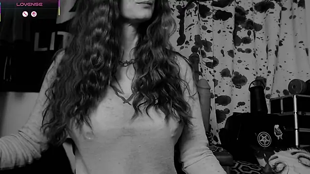 Silentmary online show from 11-24-25, 04:12