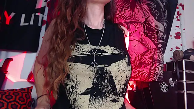 Snapshot of Silentmary chatting on 07-16-26, 12:51 Silentmary online show from 07-16-26, 12:51