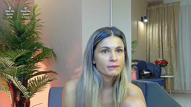 Avril Cyrus online show from 10-06-25, 06:58