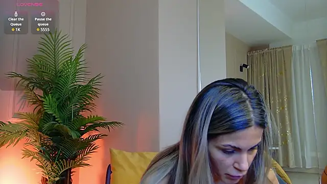 Avril Cyrus online show from 02-03-26, 07:13