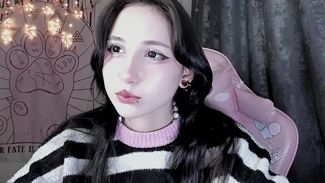 Holy420lolii online show from 10-11-25, 07:15