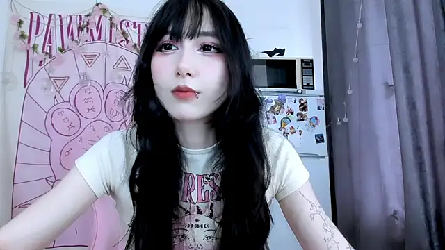 Holy420lolii online show from 06-09-26, 03:13