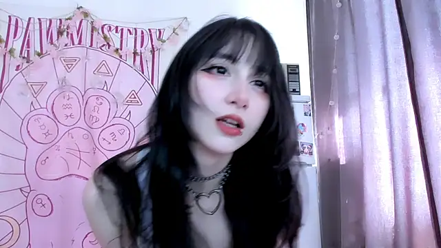 Holy420lolii online show from 06-19-26, 02:01