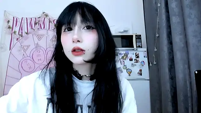 Holy420lolii online show from 06-14-26, 05:14