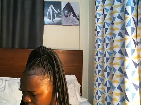Snapshot of pay_tience chatting on 07-05-26, 11:28 pay tience online show from 07-05-26, 11:28