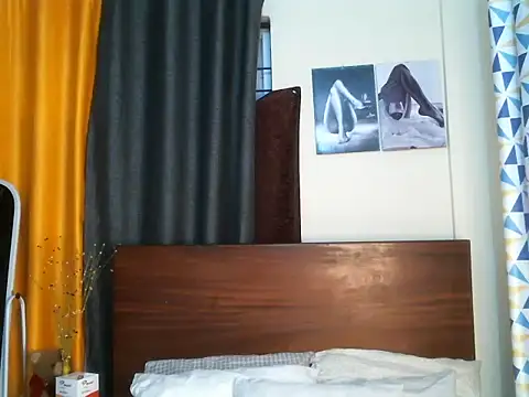Snapshot of pay_tience chatting on 06-21-26, 03:34 pay tience online show from 06-21-26, 03:34