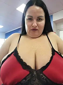 Snapshot of GeorgiaLerox chatting on 10-19-25, 11:35 GeorgiaLerox online show from 10-19-25, 11:35