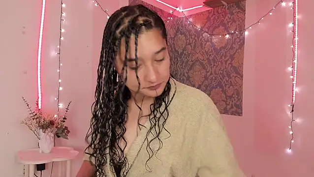 Eva Lee  online show from 05-13-26, 10:00