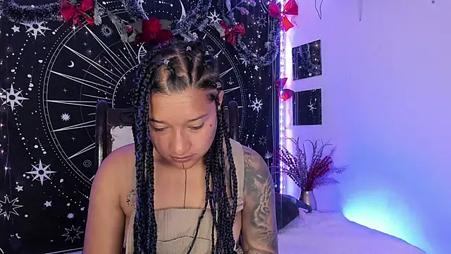 Eva Lee  online show from 12-04-25, 08:57