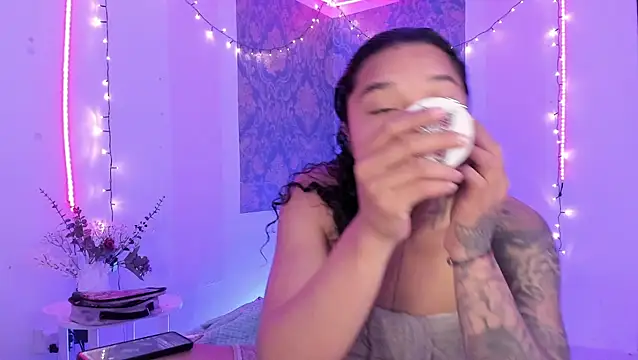 Eva Lee  online show from 06-16-26, 10:04