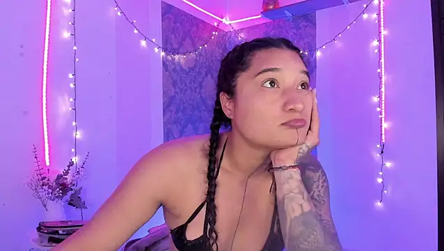 Eva Lee  online show from 06-17-26, 10:36