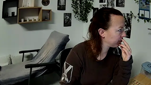 Snapshot of AnyaKrey@xh chatting on 01-20-25, 12:28 AnyaKreyxh online show from 01-20-25, 12:28
