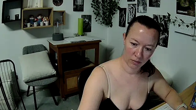 AnyaKreyxh online show from 02-15-26, 12:59