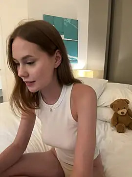 Meow Sophie online show from 02-16-25, 05:15