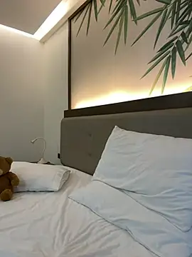 Meow Sophie online show from 03-15-25, 02:45