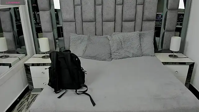 EMMAHILL1 online show from 11-28-25, 11:10