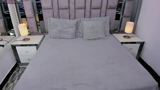 EMMAHILL1 online show from 10-19-25, 11:13