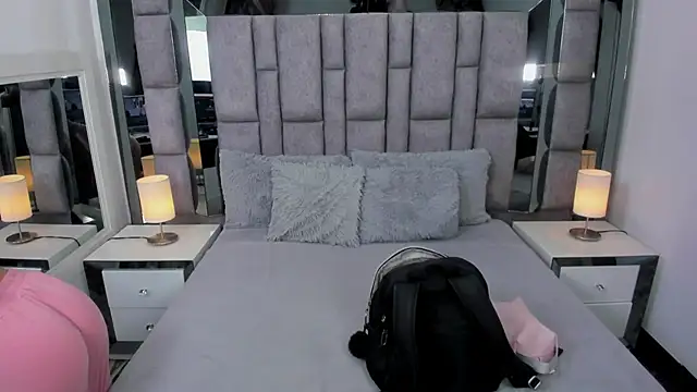 EMMAHILL1 online show from 10-02-25, 07:17