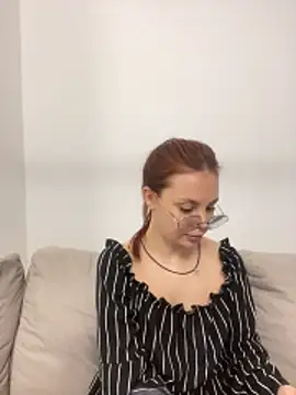 Snapshot of lovebellagrey chatting on 02-11-26, 03:56 lovebellagrey online show from 02-11-26, 03:56