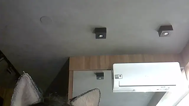 Skinny-Kitten online show from 11-13-25, 02:32