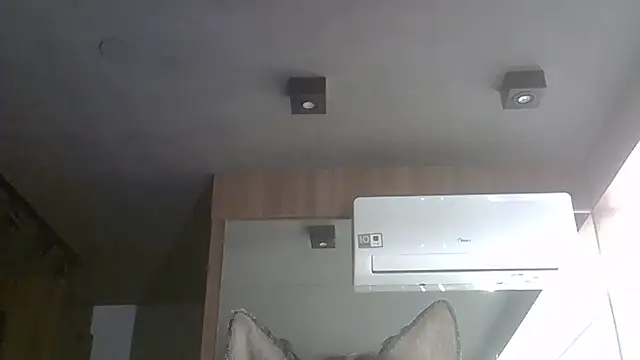 Snapshot of Skinny-Kitten chatting on 10-23-25, 06:01 Skinny-Kitten online show from 10-23-25, 06:01