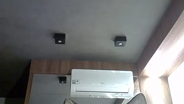 Snapshot of Skinny-Kitten chatting on 10-11-25, 01:50 Skinny-Kitten online show from 10-11-25, 01:50