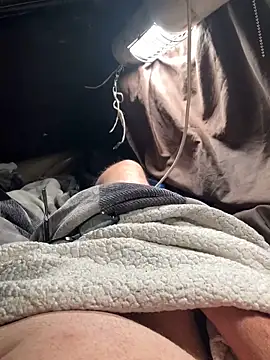 Snapshot of prekumstud chatting on 10-22-25, 07:19 prekumstud online show from 10-22-25, 07:19