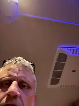 Snapshot of prekumstud chatting on 03-02-25, 12:03 prekumstud online show from 03-02-25, 12:03