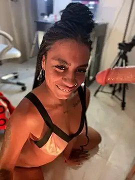 ATENEA SEXXXY online show from 02-13-25, 02:45