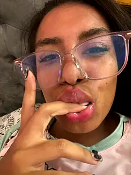 ATENEA SEXXXY online show from 11-12-25, 04:38