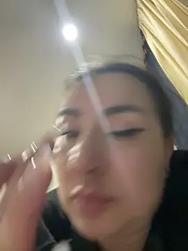 Abril Luv online show from 11-15-25, 11:53