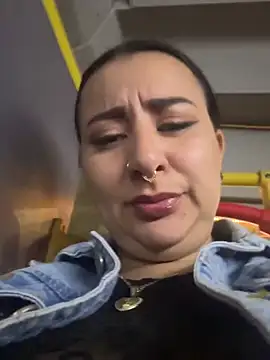 Abril Luv online show from 05-09-26, 01:31