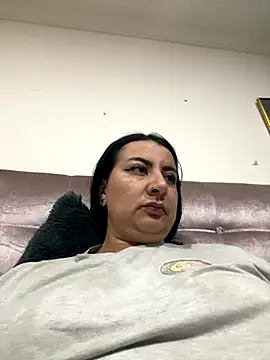 Abril Luv online show from 11-23-25, 02:10