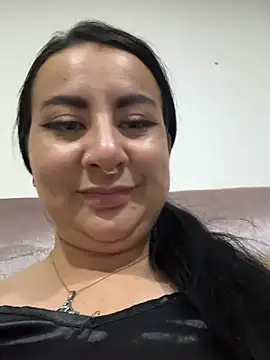 Snapshot of Abril_Luv chatting on 03-31-26, 02:02 Abril Luv online show from 03-31-26, 02:02