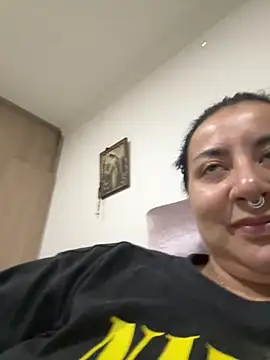 Abril Luv online show from 05-25-26, 12:54