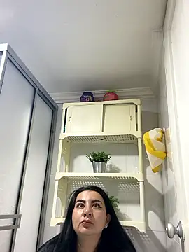 Abril Luv online show from 12-01-25, 01:06