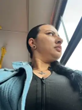 Snapshot of Abril_Luv chatting on 03-05-26, 12:13 Abril Luv online show from 03-05-26, 12:13