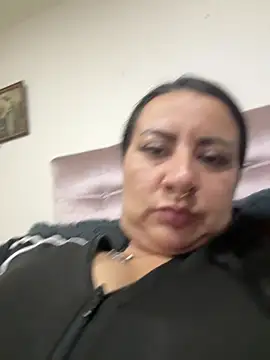 Snapshot of Abril_Luv chatting on 03-20-26, 01:28 Abril Luv online show from 03-20-26, 01:28